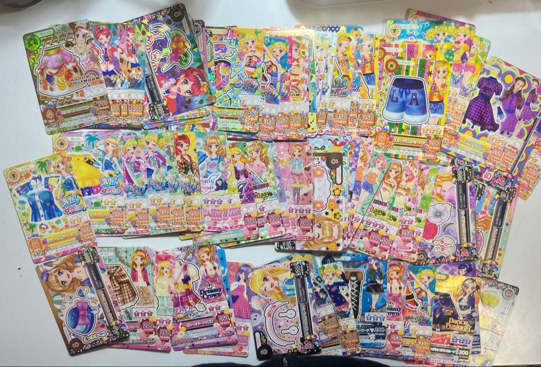 アイカツカードまとめ売り　105枚 アイカツカード まとめ売り ちゃお - メルカリ