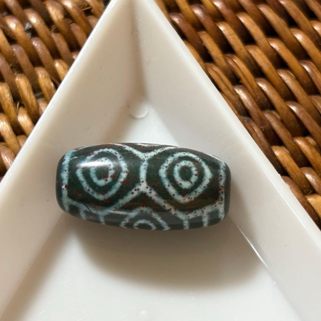 赤朱砂入り‪ෆ‪.*・゜龍眼天珠(*´˘`*)