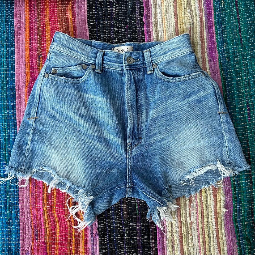 ヤヌーク　デニム　SUNNY 美品 YANUK（ヤヌーク） 美品 YANDK KAY ケイ リラックスド スリム デニム