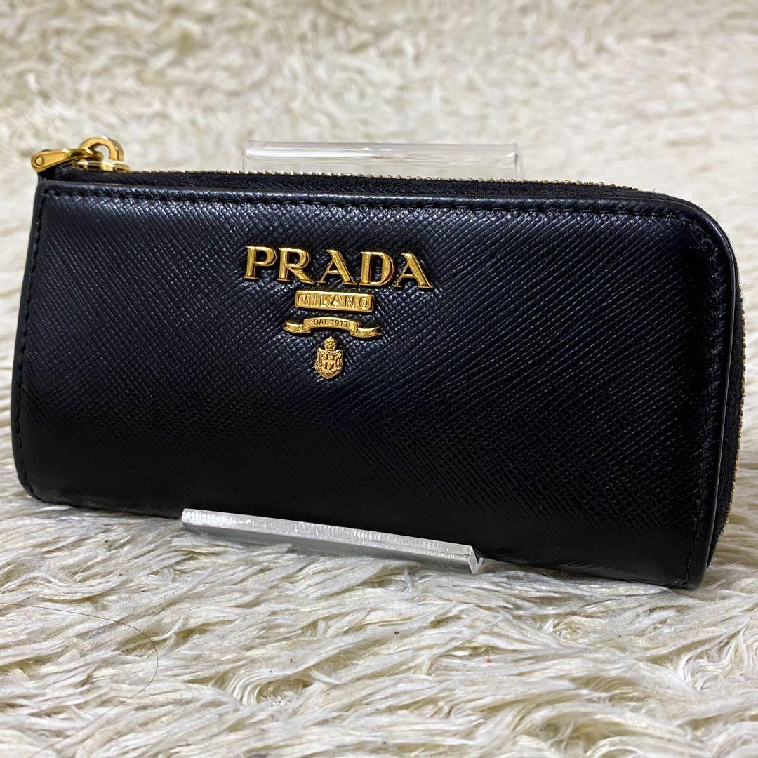 【美品】プラダ ケース キーリング サフィアーノレザー 1PP026 黒