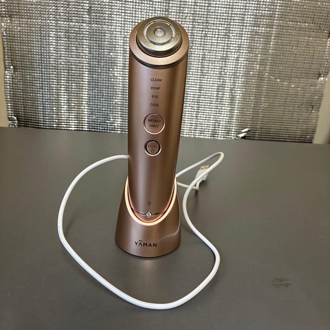 YAMAN 美顔器 USB充電 多機能　青木 ヤーマン(YA-MAN)・美顔器・スチーマーのレンタル・サブスク | エア