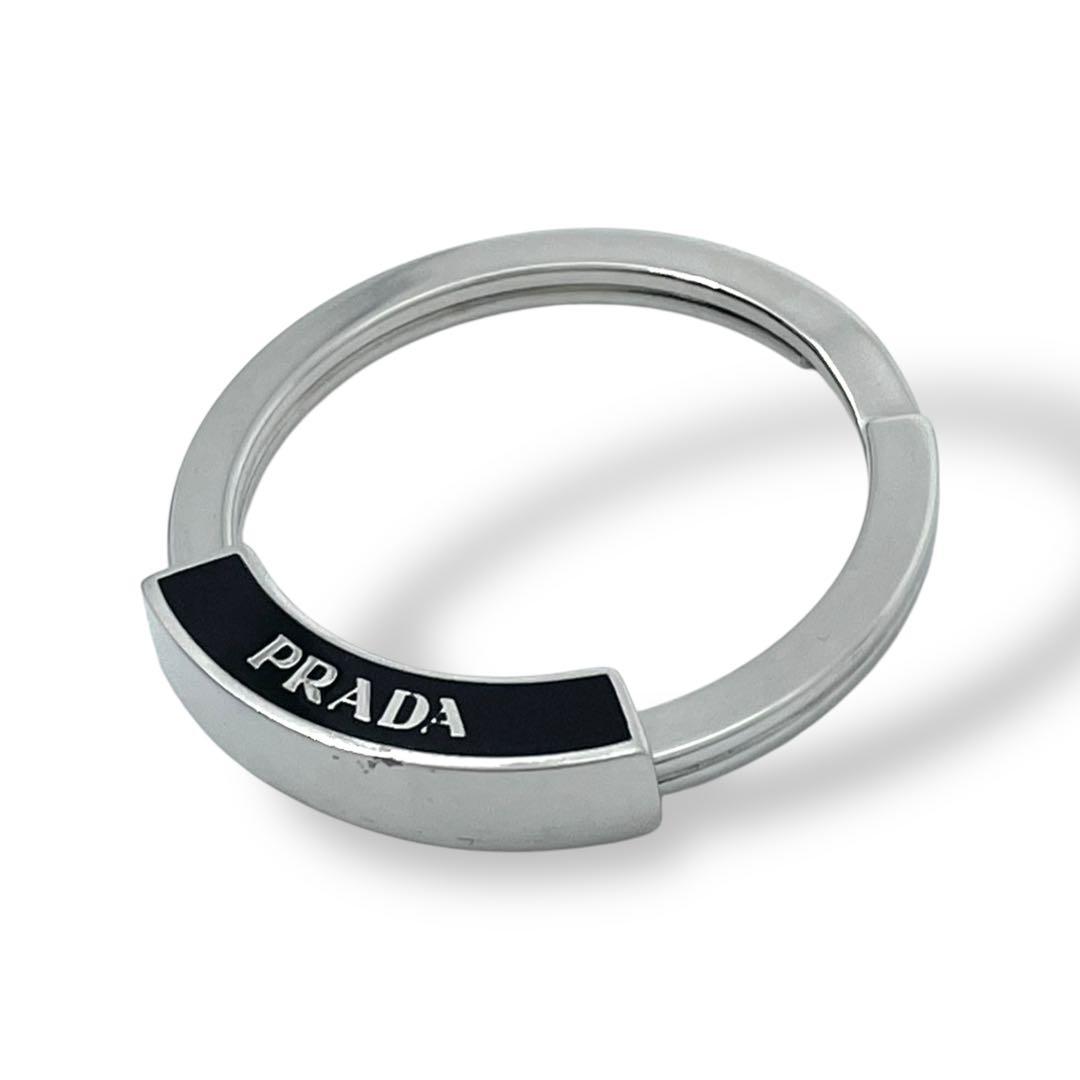 良品　PRADA プラダ　m5 キーリング　リング　キーホルダー　シルバー　ロゴ