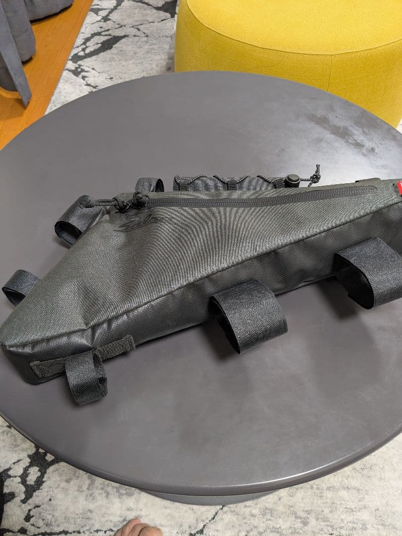 Salsa Fargoフレームバッグ