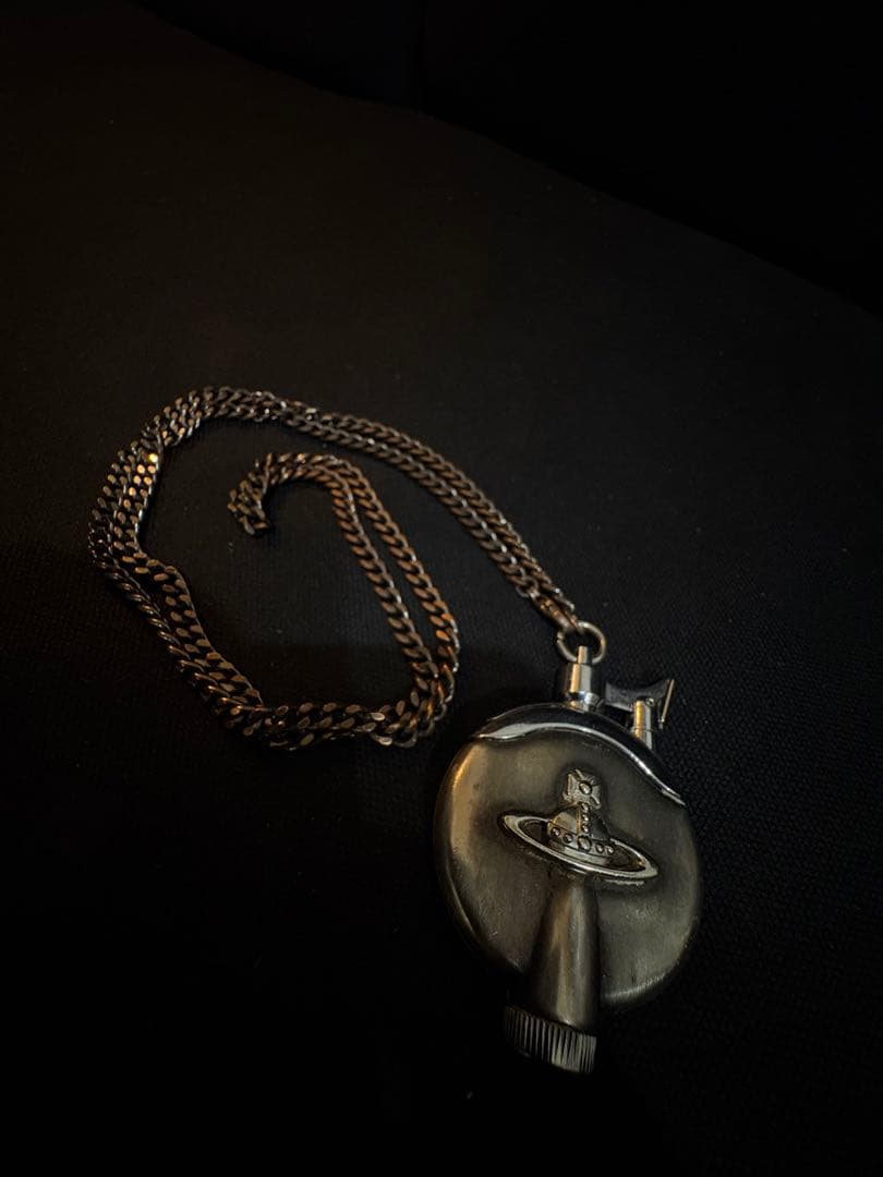 Vivienne Westwood ライターネックレス 中古・古着通販】Vivienne Westwood (ヴィヴィアンウエストウッド