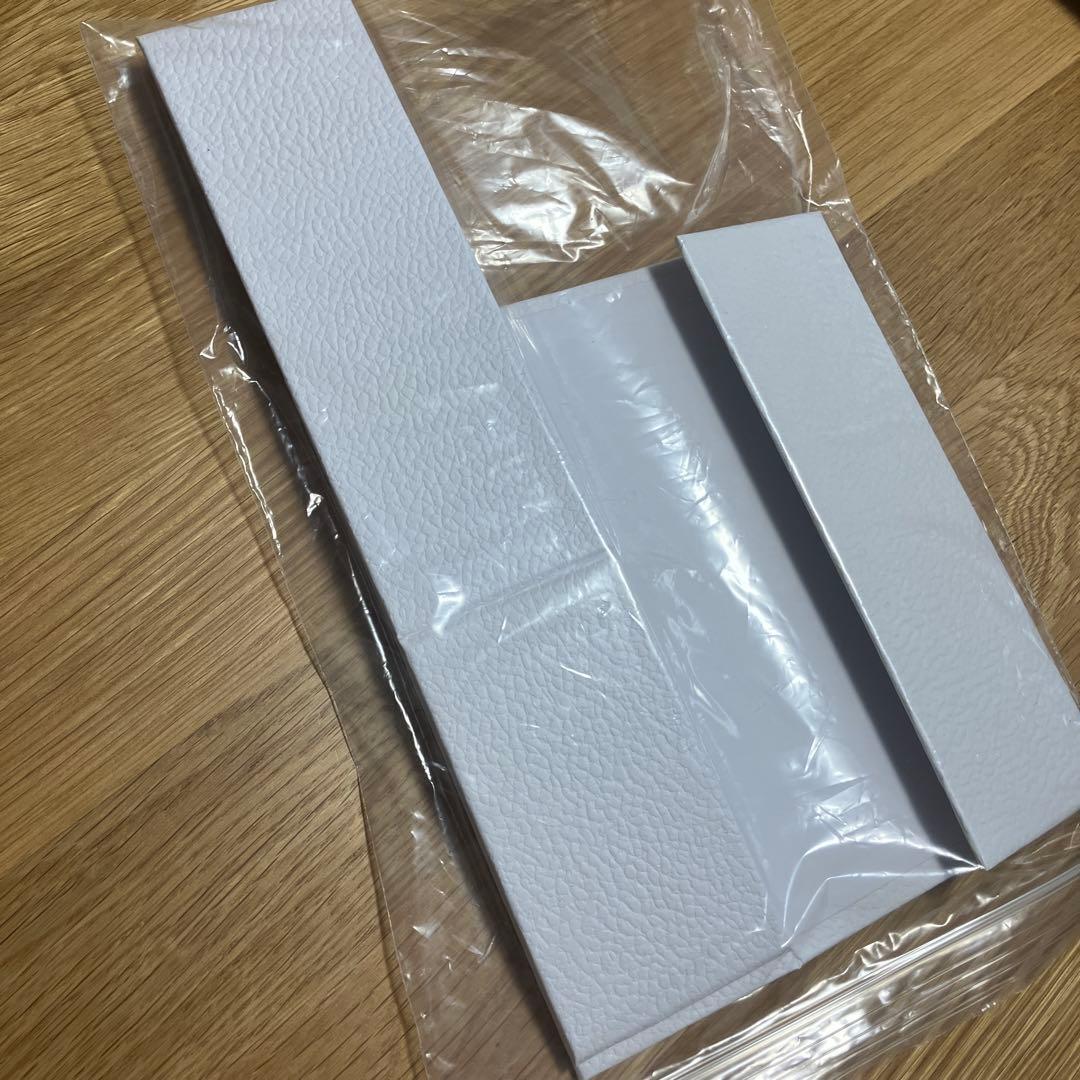 Dior空箱 マグネット付き ギフトボックス ディオール - メルカリ