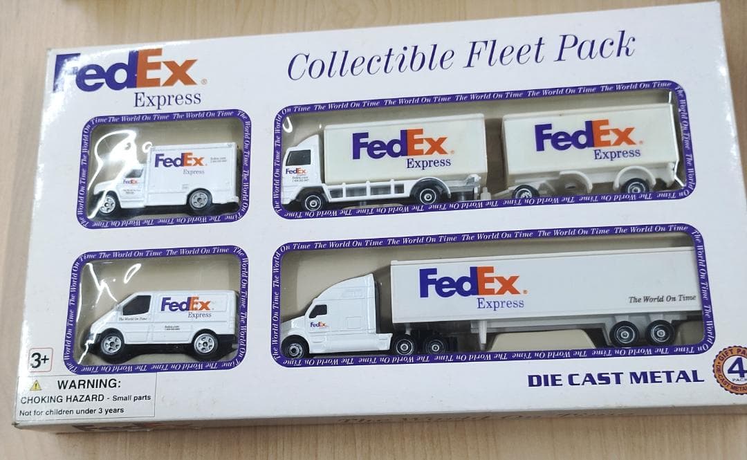 FedEx Collectible Fleet Pack ミニカーセット