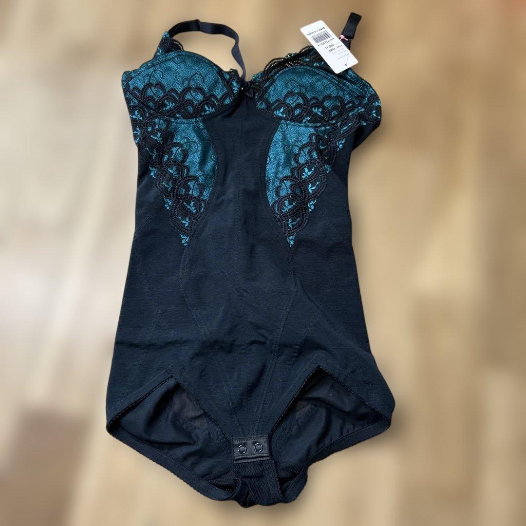 新品タグ付きダイアナボディスーツB85L ラスクコレクション補正下着