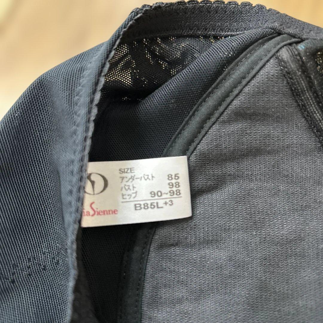 新品タグ付きダイアナボディスーツB85L ラスクコレクション補正下着