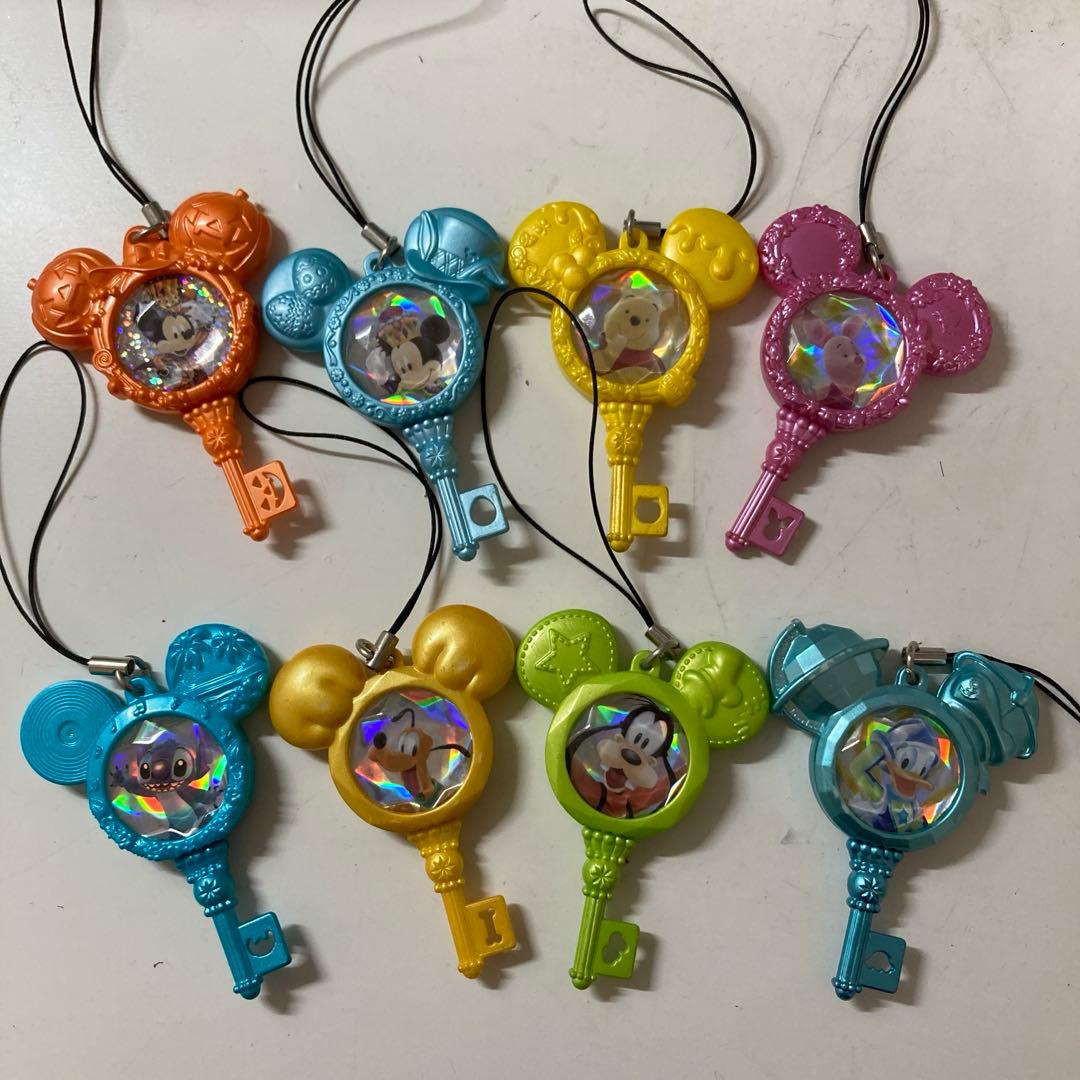 ディズニーマジックキャッスル キー 鍵 22個 (レアキー7本) - メルカリ