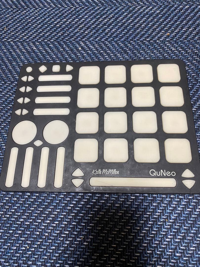 QuNeo タッチセンサー マトリクスパッド