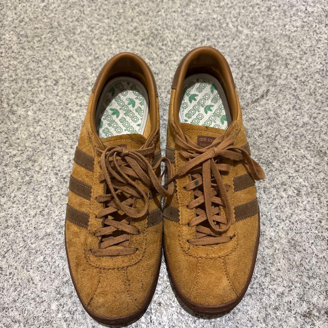 adidas タバコ　ブラウン　スニーカー