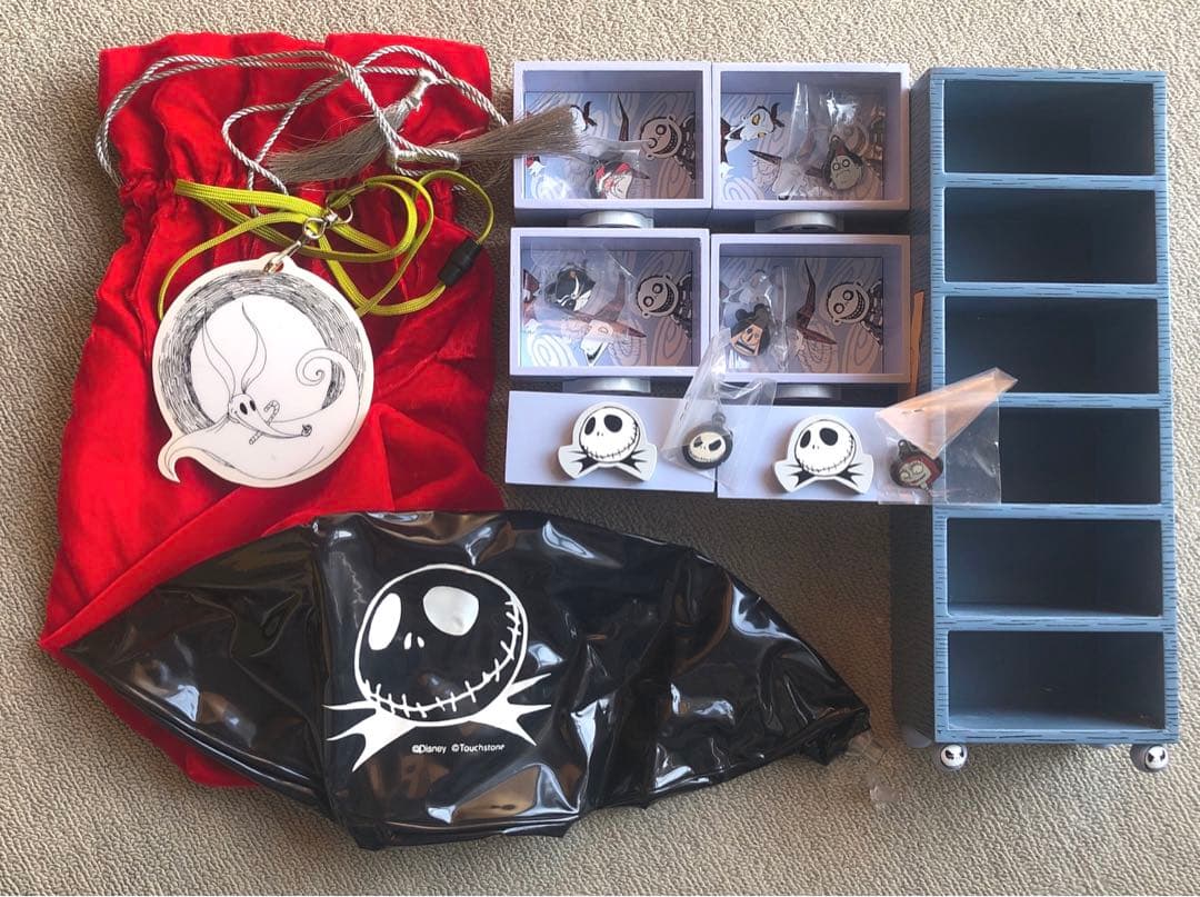 超レア 非売品 ナイトメアビフォアクリスマス 6ピンズ ボックス その他