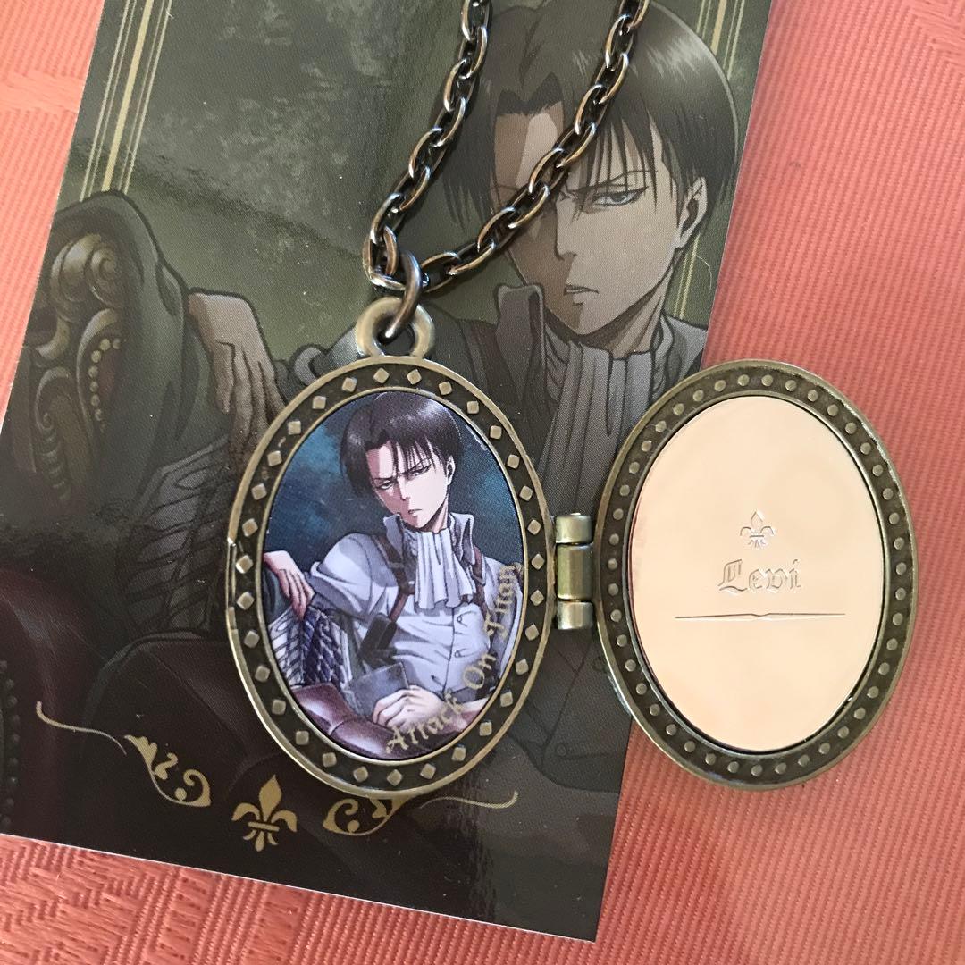 進撃の巨人 リヴァイ ロケットチャーム - メルカリ