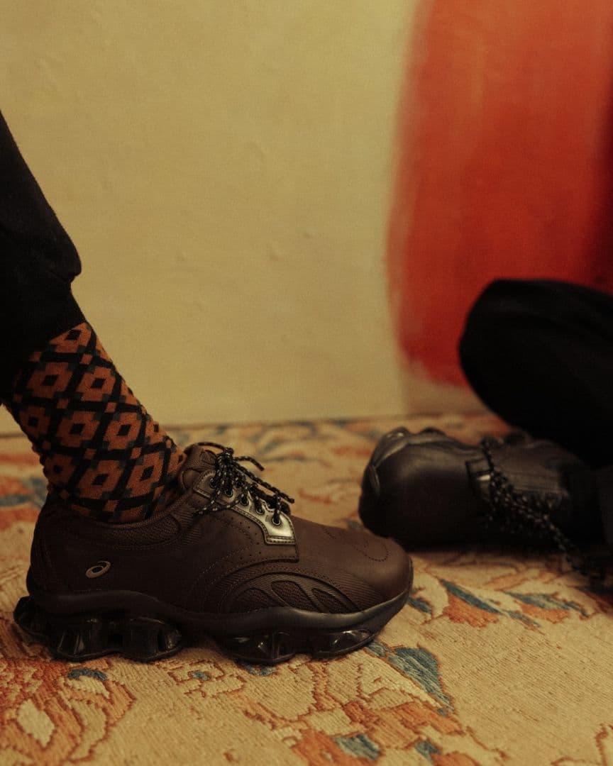 今週限定ASICS　GEL-KINETIC SP　ブラウン