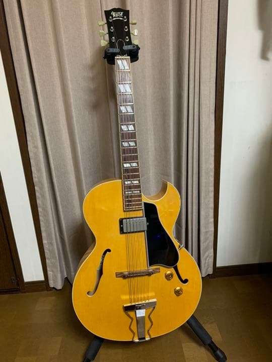 Archtop Tribute AT102 コレクション