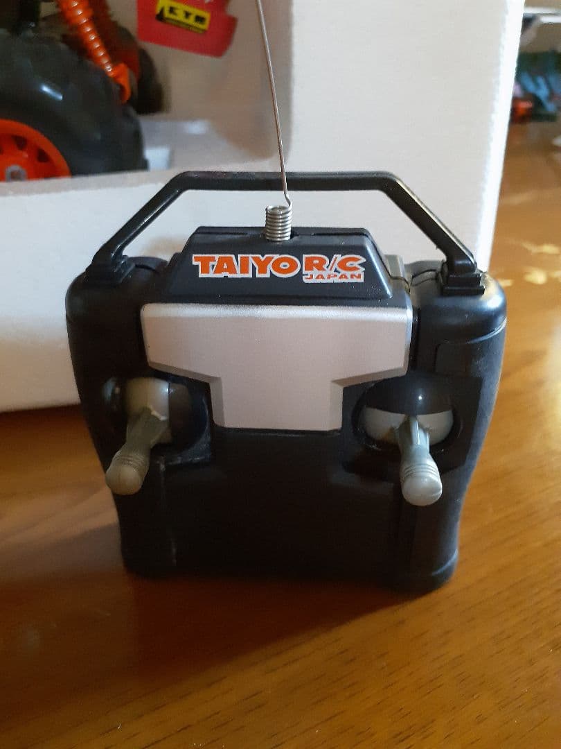 ラジコン(ランクル100) アラコステッカー - メルカリ