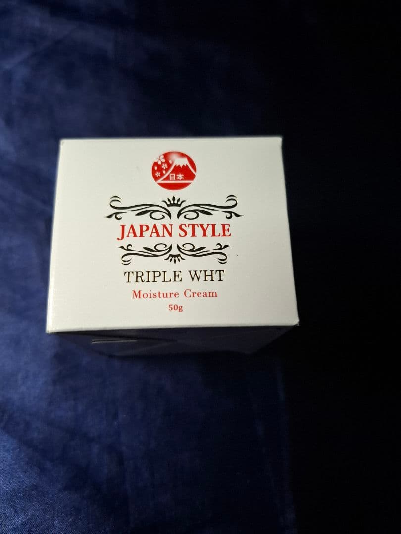 JAPAN STYLE 保湿クリーム 金箔入り 50ｇ