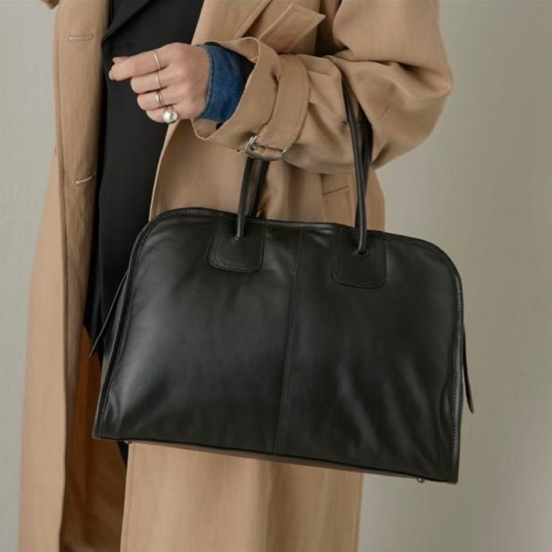 【美品】ear PAPILLONNER エンボスボストンバッグ Lサイズ　黒