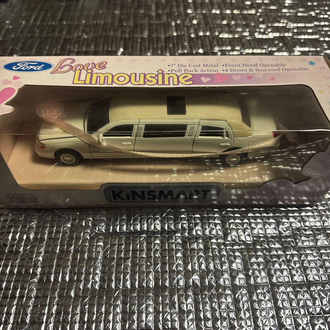 Ford Love Limousine ミニカー Maisto Playerz Luxury Diecast Collection Ford Excursion Limousine