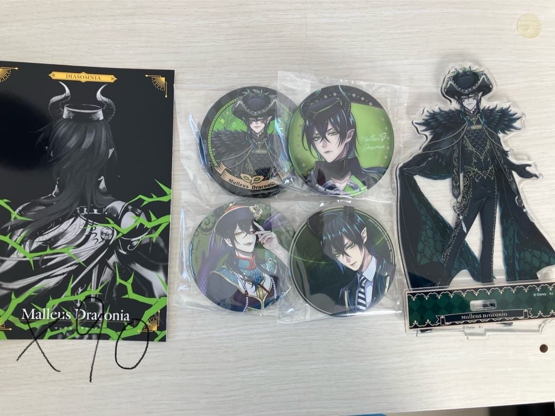 ツイステ　マレウス　まとめ売り ツイステ「マレウス」グッズセット | Shop at Mercari from Japan! | Buyee