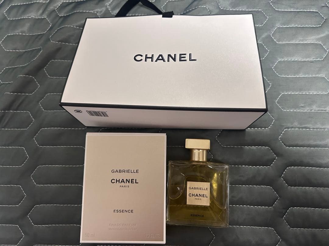 国内正規品CHANEL GABRIELLE ESSENCE50ml ボックス付き