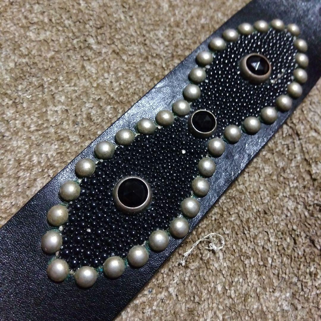 34inch HTC に似てる ピーナッツ レザー スタッズベルト 黒 - メルカリ