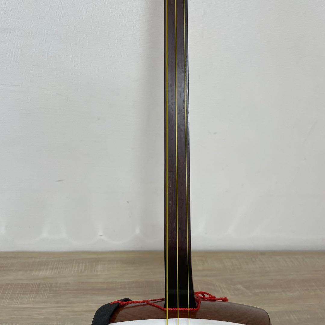 ☆良品☆ 三味線 細棹 紫檀 丸打胴 和楽器 長唄 人工皮 新品弦交換済み