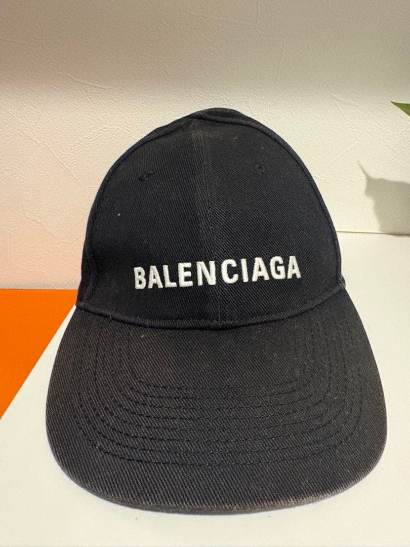 BALENCIAGA ベースボールキャップ ブラック