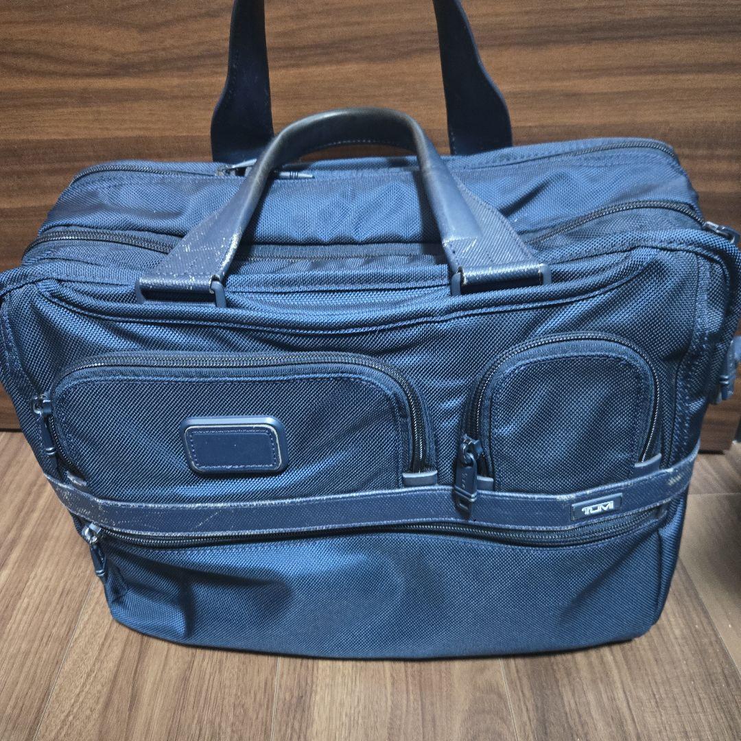 TUMI アルファ　エクスパンダブルブリーフ　ネイビー