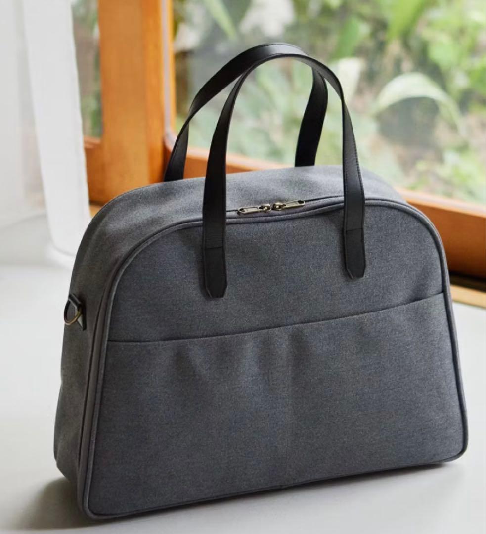 「憧れを連れていく」スーツケースみたいに使えるボストンバッグ　/ チャコール