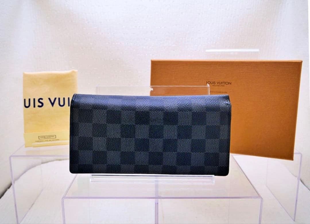 ⭐️美品 Louis Vuitton ダミエ・グラフィット 長財布