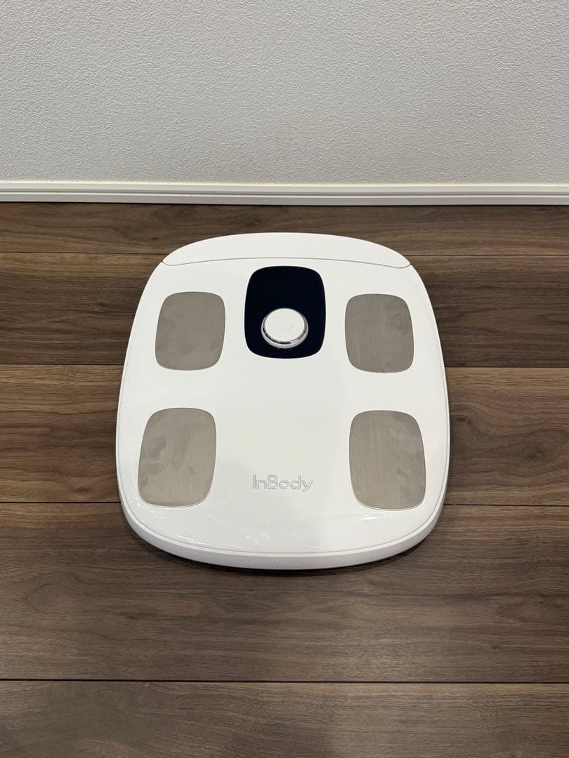 iBody H 30 ホワイト TOYO TIRES（トーヨータイヤ） ハイエース 200系 タイヤ ホイール