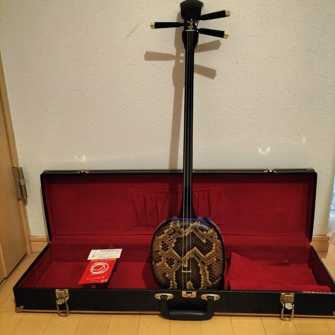 三線 沖縄 蛇皮 強化張り ハードケース 予備 弦 新垣三線