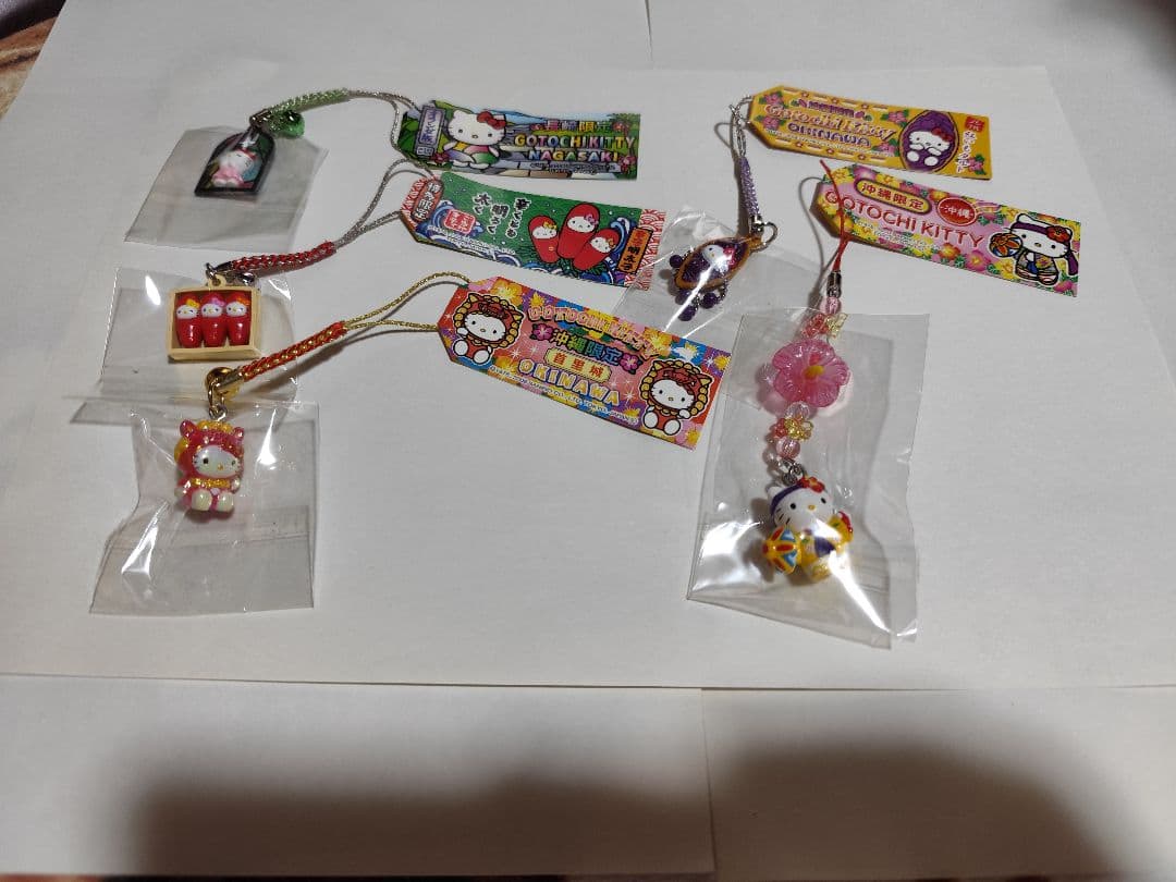 ハローキティ ストラップまとめ売り 楽天市場】ハローキティ トレーディングマスコットストラップ BOX(全8