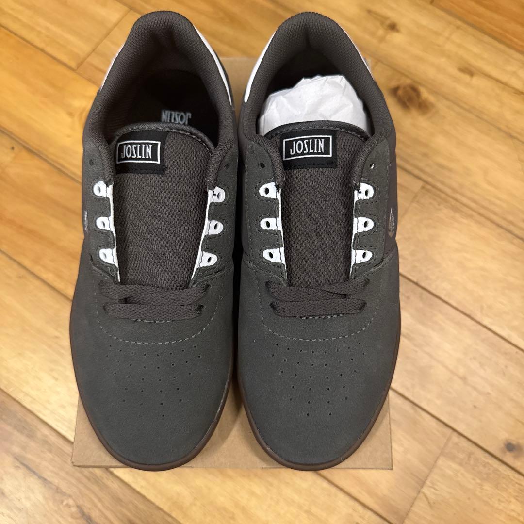 エトニーズ　JOSLIN グレー 24センチ