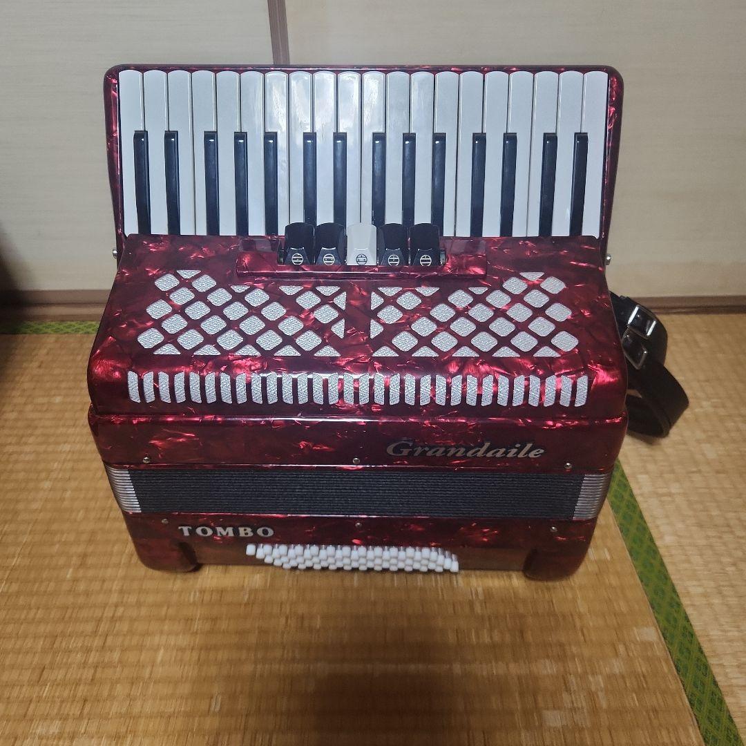 TOMBOアコーディオン Grandaile GT60B コスモレッド