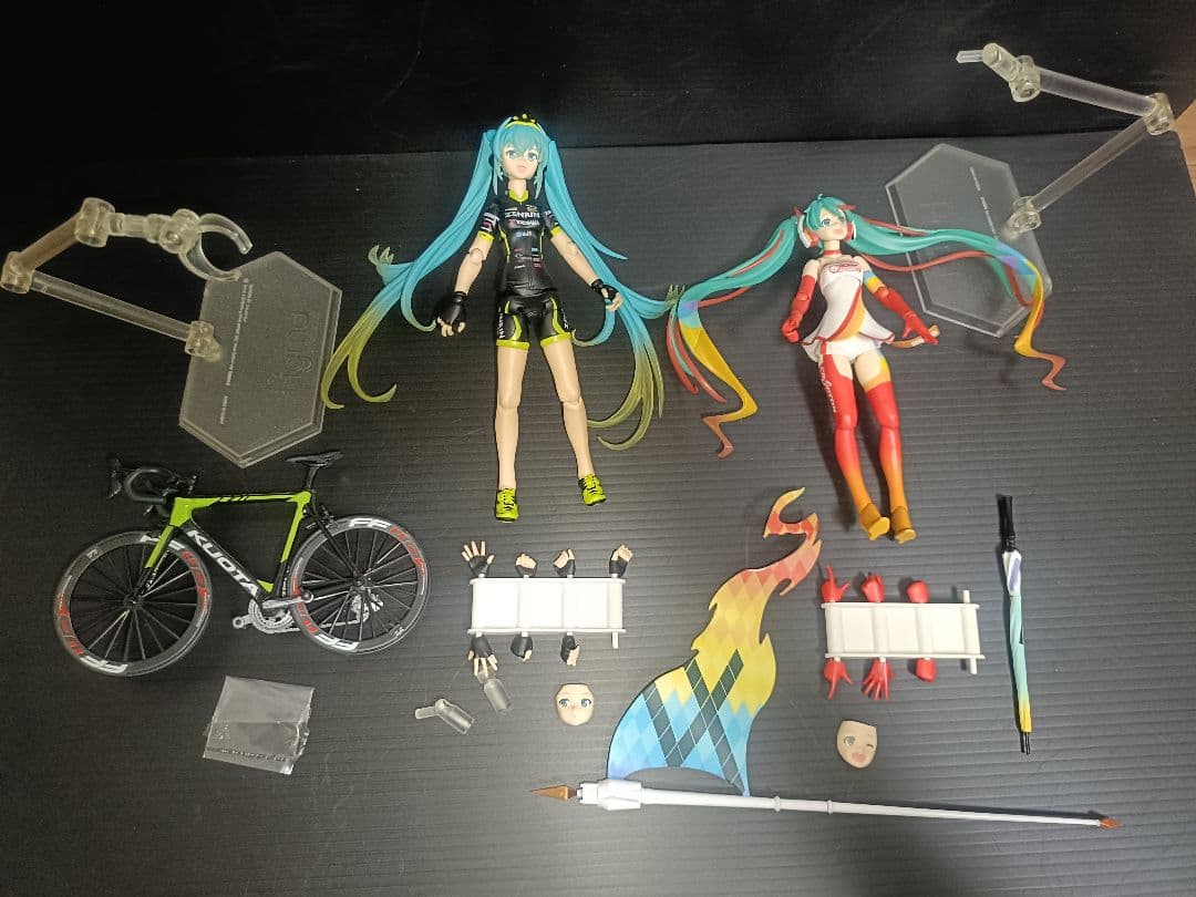 figma レーシングミク 2016 + 2015 TeamUKYO応援 ver