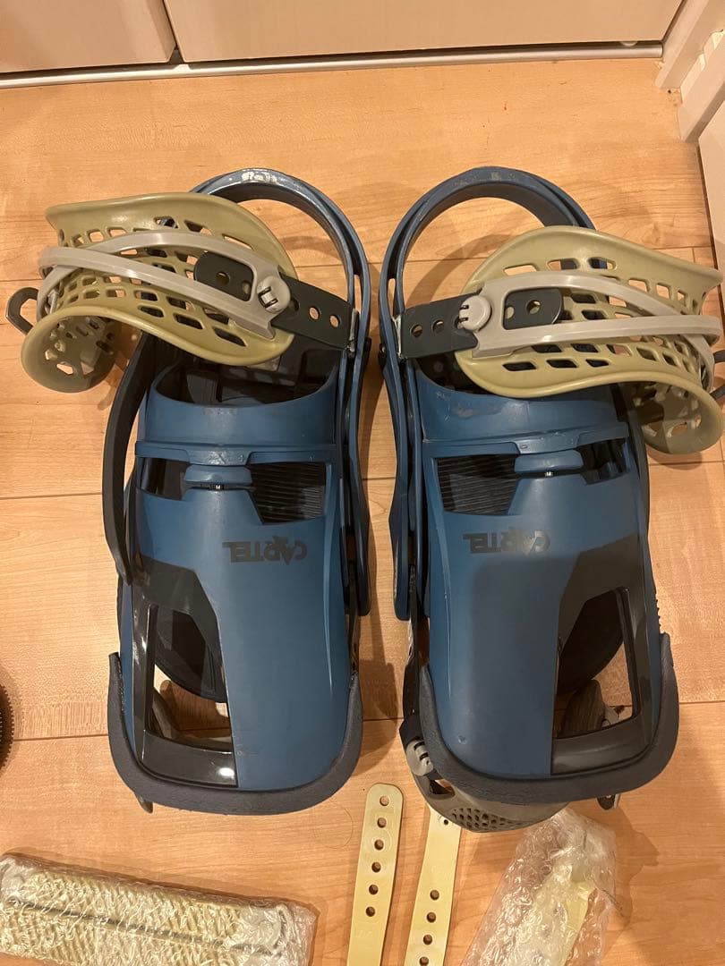 バートンビンディングreflexサイズMカーテルCartel予備ストラップ付き