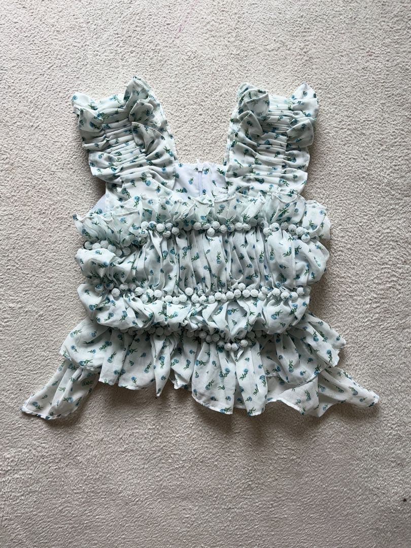 natsumi osawa トップス