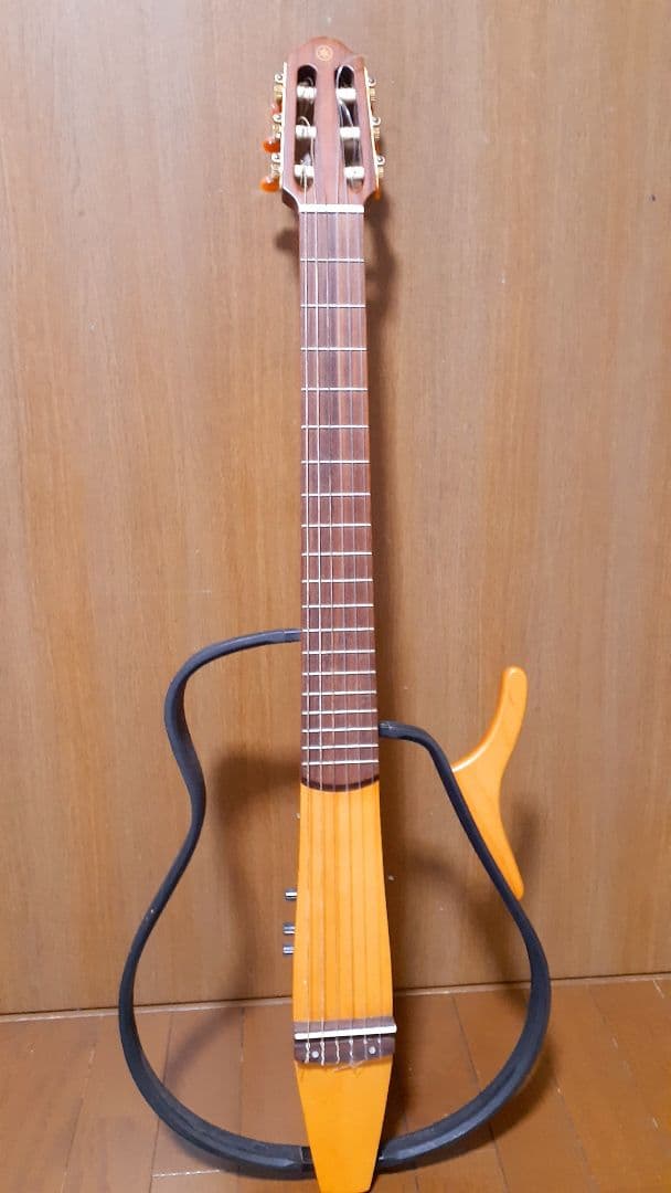 ヤマハサイレントギター SLG-100N YAMAHA ヤマハ サイレントギター SLG-100N(ナイロン弦タイプ) [中古品