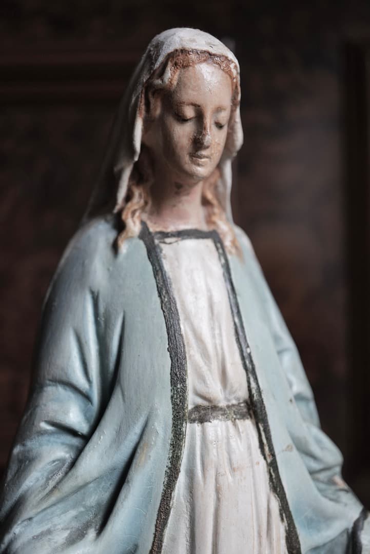 ◎フランスアンティーク 癒しの御顔、美しい聖母マリア像