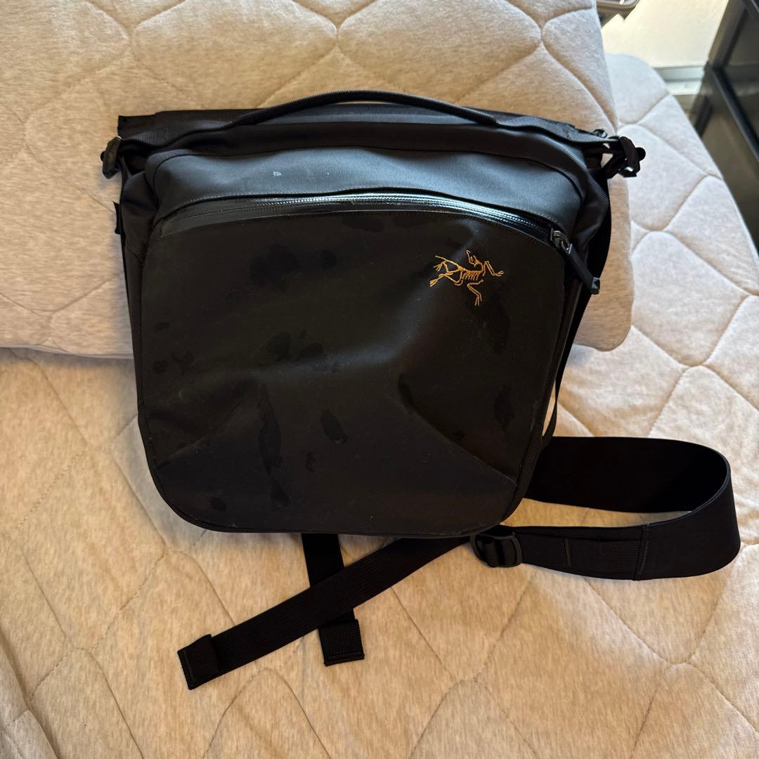 Arc'teryx メッセンジャーバッグ アロー8