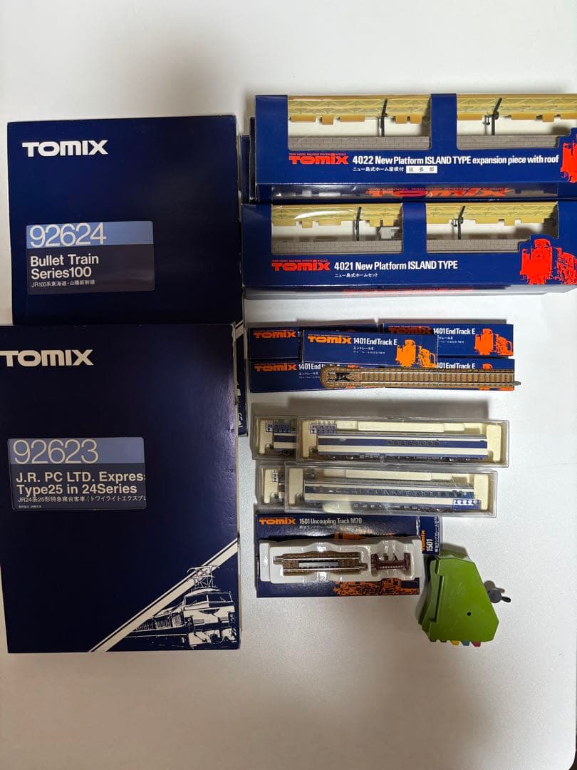 TOMIX 新幹線・特急列車92624・92623 レール、ホームセット レールセット引込み線セット(レールパターンB)｜製品情報｜製品検索