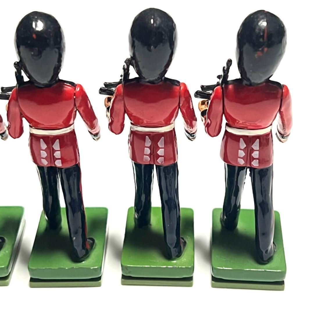 ブリテン社 英国衛兵 メタル ミニチュア Britains Miniature - メルカリ