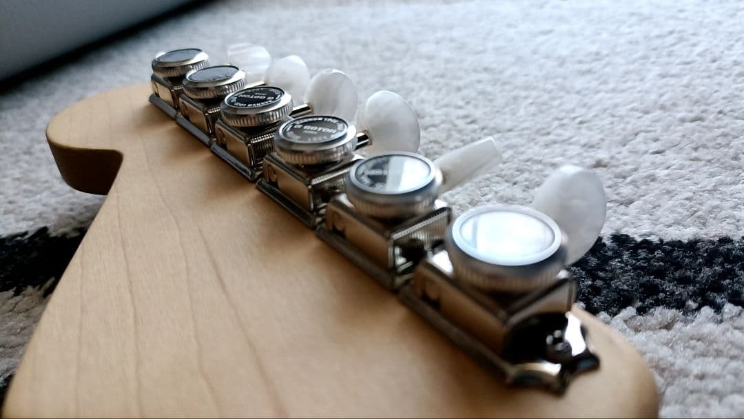 自作 ストラトキャスター Dust Blue コンポーネント 木製PG レリック