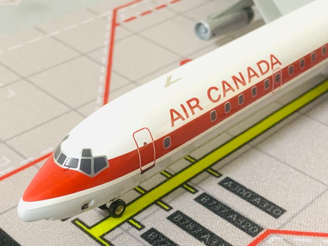 インフライト１／２００エアカナダＤＣ－８－６３金属製ダイキャストモデル完成品 Amazon | INFLIGHT 200 1/200 完成品 BALAIR DC-8-63 HB-IDZ WITH