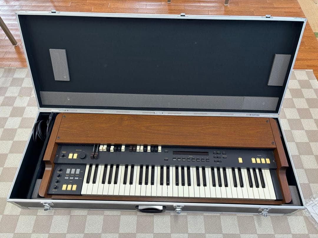 pecifica012エレキギター（ケース付き）＆アンプ