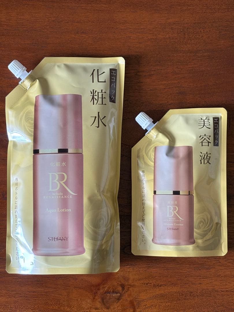 銀座ステファニー化粧品　美肌ルネッサンス　アクアローション　エッセンス　セット