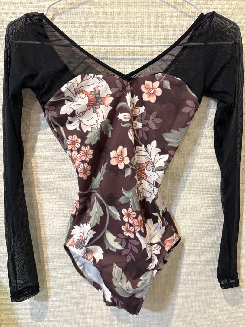 stina Pサイズ2025秋 長袖花柄バレエレオタード