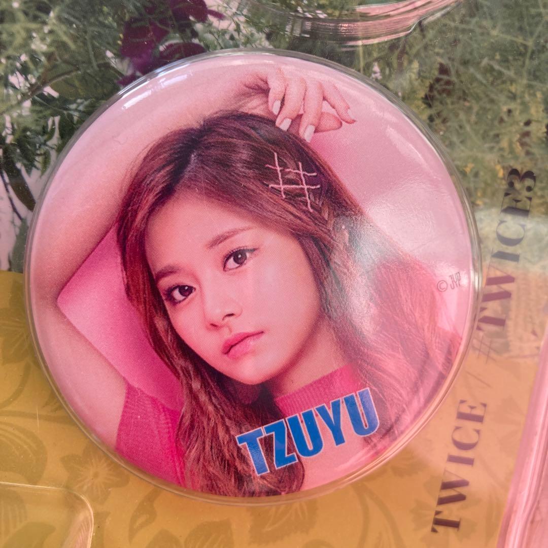 twiceツウィ缶バッジ - メルカリ